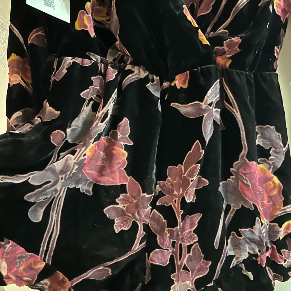 Romper Black Foral Color